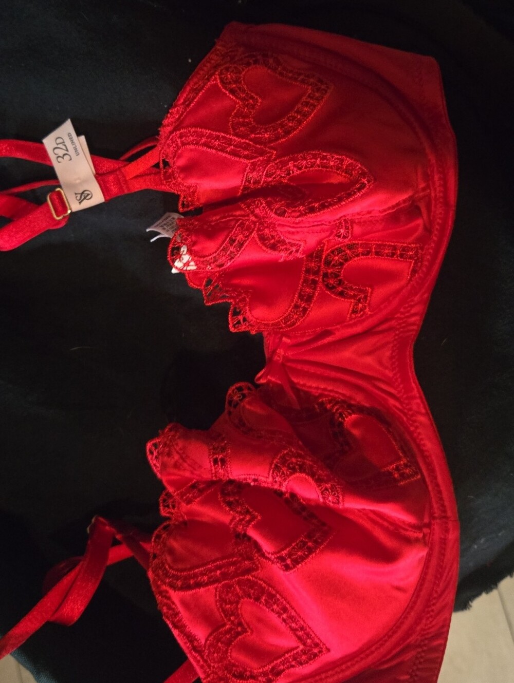 Victoria's Secret Red Heart-Appliqué Satin Bra